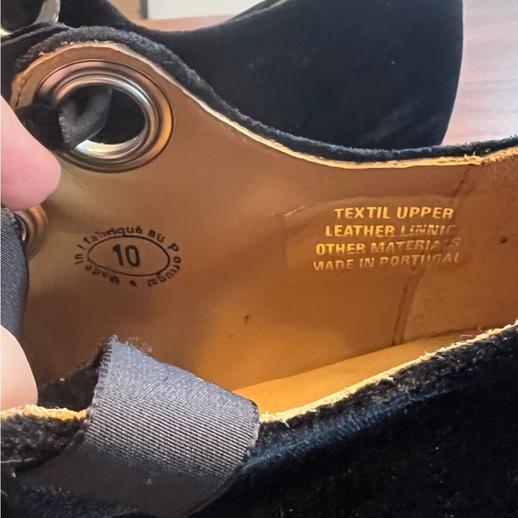 John Fluevog Thrillvogs Paulson Sz 10W black velvet like new - Picture 5 of 6